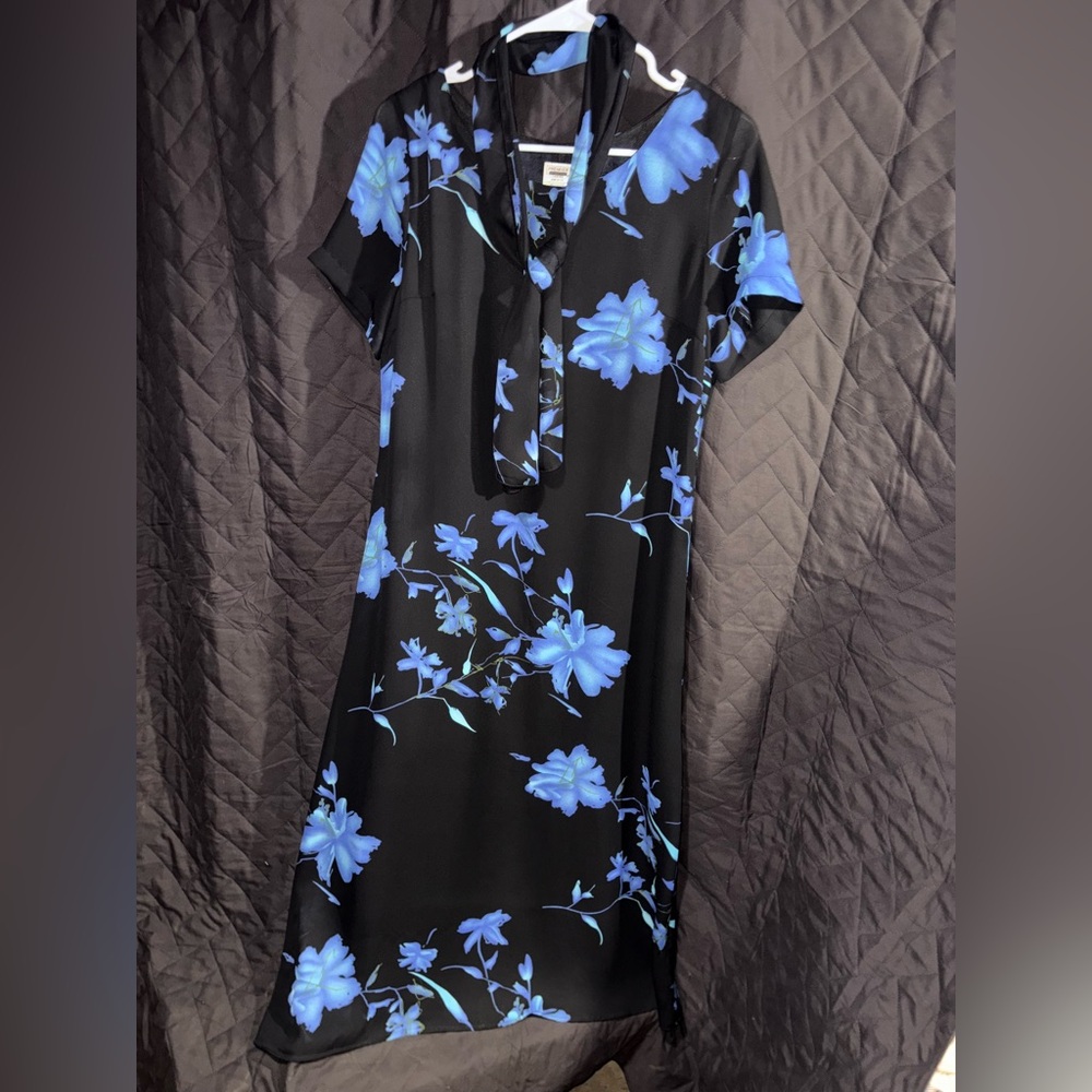 Preview International Black and Blue Midi Dress